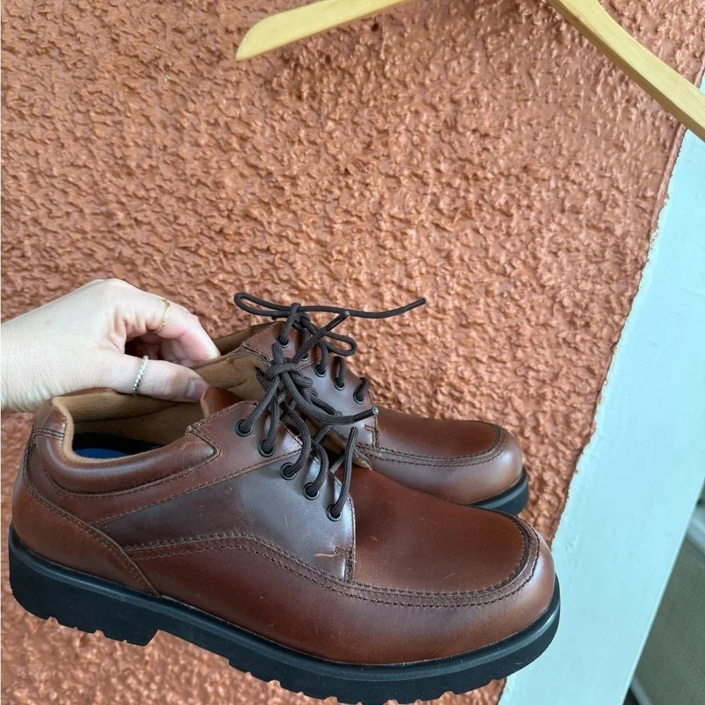 Men’s Instride Leather Dress Shoes Size 10.5 EUC Lace Up  Thick Sole